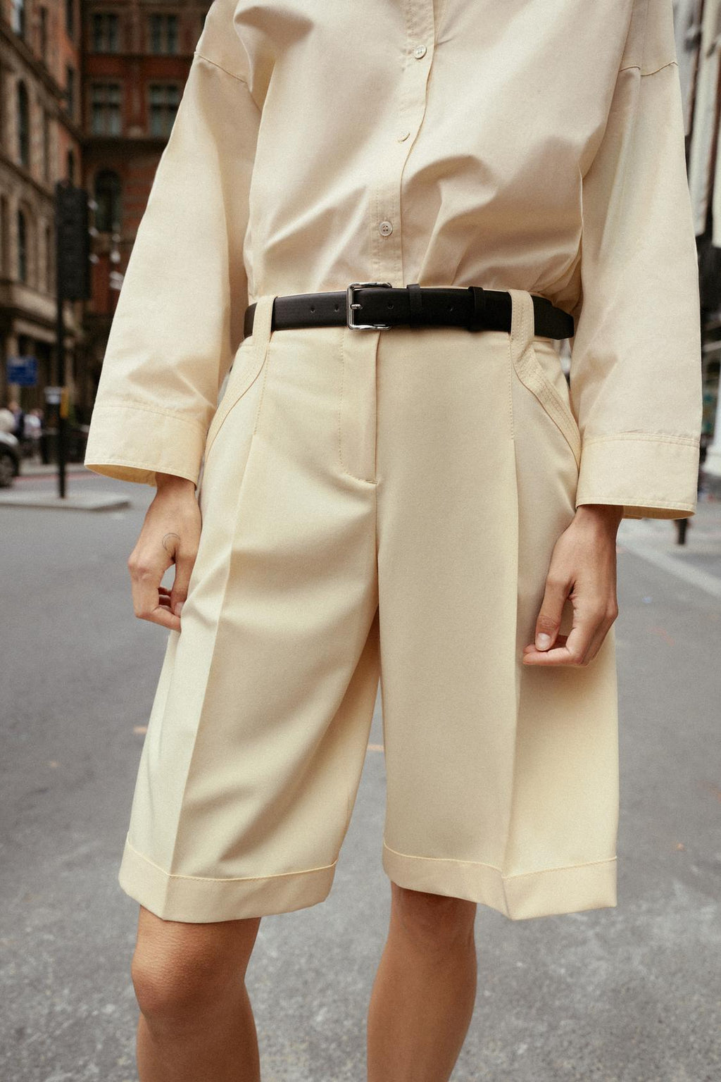 BELTED PLEATED SHORTS (Zara)